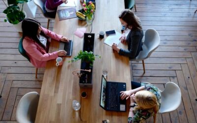 Coworking vs Working from Home: A Comprehensive Comparison